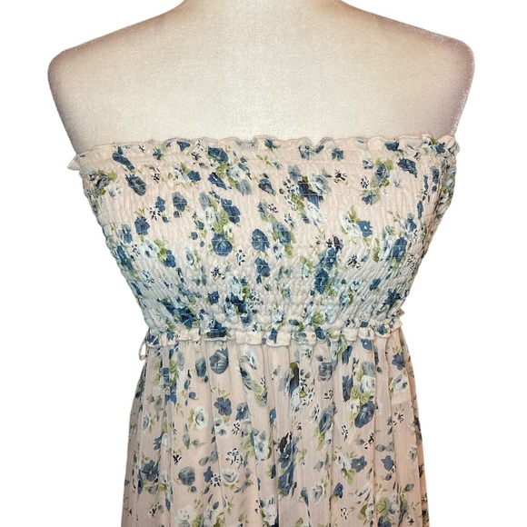 Strapless floral dress - Picture 2 of 4